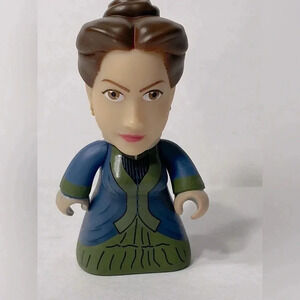 Doctor Who - Titans Vinyl Figure -  Clara Variant 🕰️